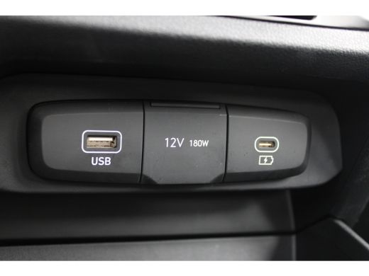 Hyundai i10 1.0 Comfort Smart | Achteruitrijcamera | Armsteun voor | Audio-navigatie full map ActivLease financial lease