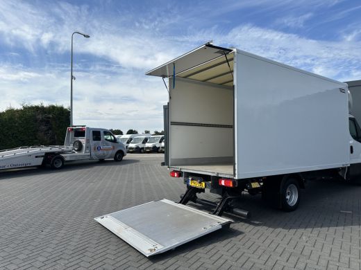 Iveco Daily 35C16 2.3 D 157 PK / ZEER NETJES !! / HYDRAULISCHE LAADKLEP / BAKWAGEN / 65.983 KM ! / AIRCO / DU... ActivLease financial lease