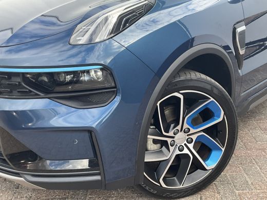 Lynk & Co 01 1.5 262pk PHEV Panodak Zwarte hemel 360° Cam Plug in ActivLease financial lease