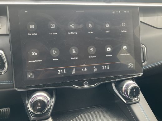 Lynk & Co 01 1.5 262pk PHEV Panodak Zwarte hemel 360° Cam Plug in ActivLease financial lease