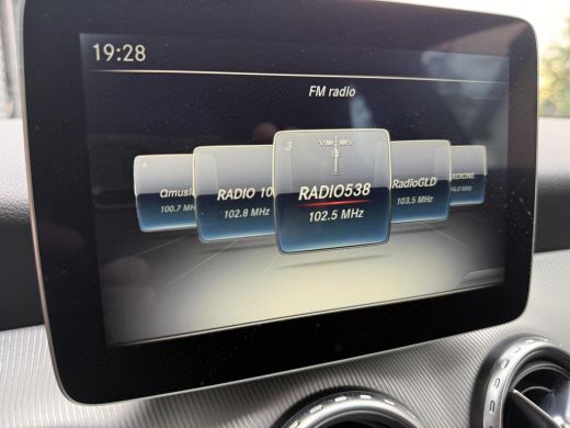 Mercedes-Benz GLA 220 d Ambition 177 PK Led Xenon ActivLease financial lease