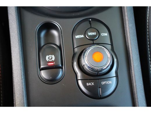 Mini Clubman 1.5 | NL-AUTO! | 1 EIGENAAR! | CLIMA | CRUISE | PARKEERSENSOREN | LMV | DEALER OH! | PRACHTIGE ST... ActivLease financial lease