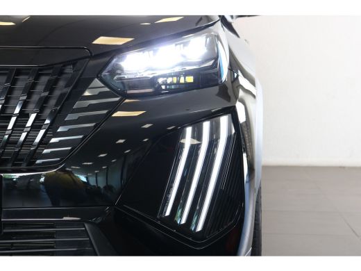 Peugeot 2008 1.2 PureTech 130PK EAT8 GT | Navi | Adaptive Cruise | Clima | Camera V+A | Parkeersensoren V+A | ... ActivLease financial lease