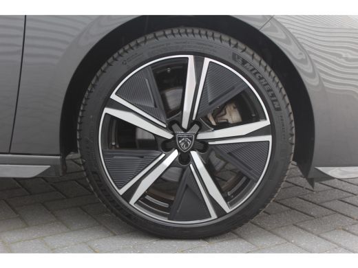 Peugeot 308 SW 1.2 PURETECH 130PK GT PACK AUTOMAAT / NAVI / LEDER / CLIMA / PDC / 18" LMV / CAMERA / KEYLESS ... ActivLease financial lease