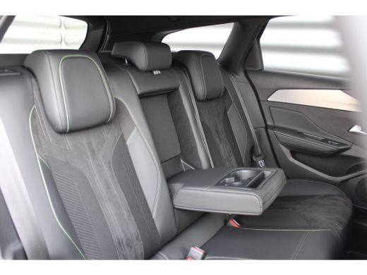 Peugeot 308 SW 1.2 PURETECH 130PK GT PACK AUTOMAAT / NAVI / LEDER / CLIMA / PDC / 18" LMV / CAMERA / KEYLESS ... ActivLease financial lease