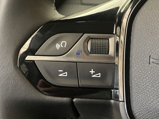 Peugeot e-208 EV Style 50 kWh Cruise Control | Airco | Carplay | Parkeersensoren Achter | LED | Apple Carplay/A... ActivLease financial lease
