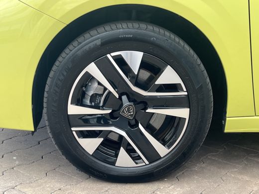 Peugeot e-208 EV Style 50 kWh Cruise Control | Airco | Carplay | Parkeersensoren Achter | LED | Apple Carplay/A... ActivLease financial lease
