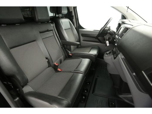 Peugeot Expert 227S 2.0 BlueHDI L2H1 180PK Automaat Airco Camera Carplay Head-up LED Cruise PDC 3 Persoons ActivLease financial lease
