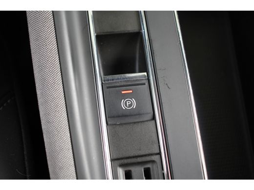 Skoda Enyaq iV 60 | NL-AUTO! | DEALER OH! | STANDKACHEL | TREKHAAK | STOELVERWARMING | LED | CRUISE | PARK SENS ... ActivLease financial lease