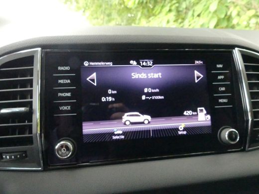 Skoda Karoq 1.0 TSI Business Edition | TREKHAAK | NAVI | APPLE CARPLAY/ANDROID AUTO | ActivLease financial lease
