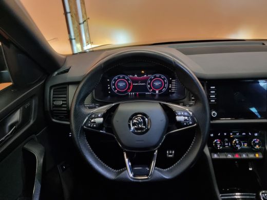 Skoda Kodiaq 1.5 TSI Sportline Business navi | trekhaak | dealer onderhouden | stoel en stuurverwarming | spor... ActivLease financial lease