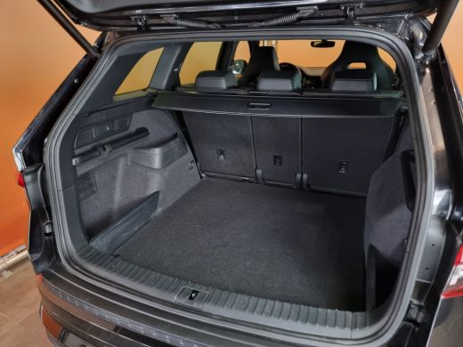 Skoda Kodiaq 1.5 TSI Sportline Business navi | trekhaak | dealer onderhouden | stoel en stuurverwarming | spor... ActivLease financial lease