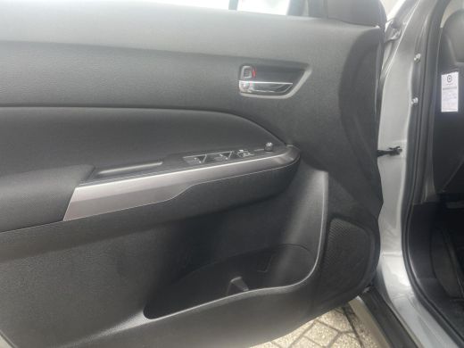 Suzuki Vitara 1.0 Boosterjet Select Stoelverwarming | Navigatiesysteem | Apple CarPlay & Android Auto | Verwarm... ActivLease financial lease