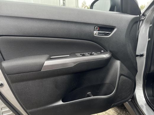 Suzuki Vitara 1.0 Boosterjet Select Stoelverwarming | Navigatiesysteem | Apple CarPlay & Android Auto | Verwarm... ActivLease financial lease