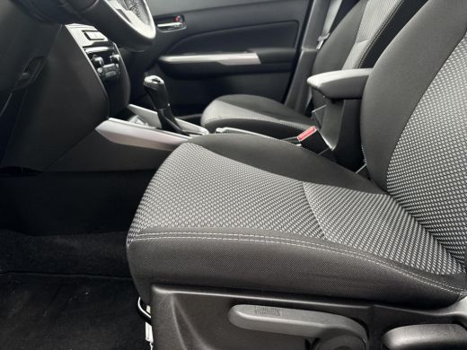 Suzuki Vitara 1.0 Boosterjet Select Stoelverwarming | Navigatiesysteem | Apple CarPlay & Android Auto | Verwarm... ActivLease financial lease