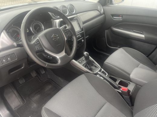Suzuki Vitara 1.0 Boosterjet Select Stoelverwarming | Navigatiesysteem | Apple CarPlay & Android Auto | Verwarm... ActivLease financial lease