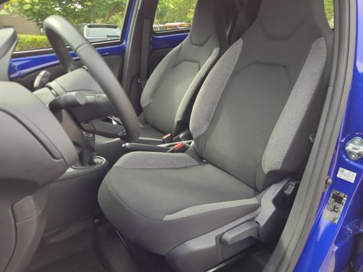 Toyota Aygo 1.0 VVT-i MT Play | Apple CarPlay | Adaptive Cruise | Rijklaarprijs incl. garantie | ActivLease financial lease