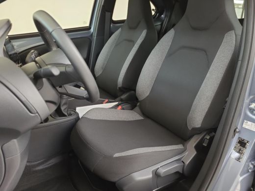 Toyota Aygo 1.0 VVT-i MT Play | Apple CarPlay | Adaptive Cruise | Rijklaarprijs incl. garantie | ActivLease financial lease