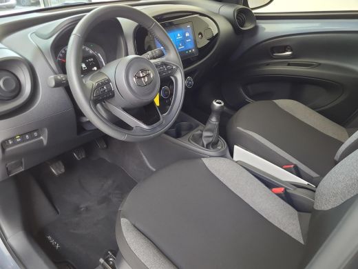Toyota Aygo 1.0 VVT-i MT Play | Apple CarPlay | Adaptive Cruise | Rijklaarprijs incl. garantie | ActivLease financial lease