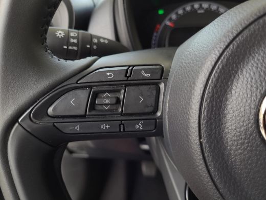 Toyota Aygo 1.0 VVT-i MT Play | Apple CarPlay | Adaptive Cruise | Rijklaarprijs incl. garantie | ActivLease financial lease
