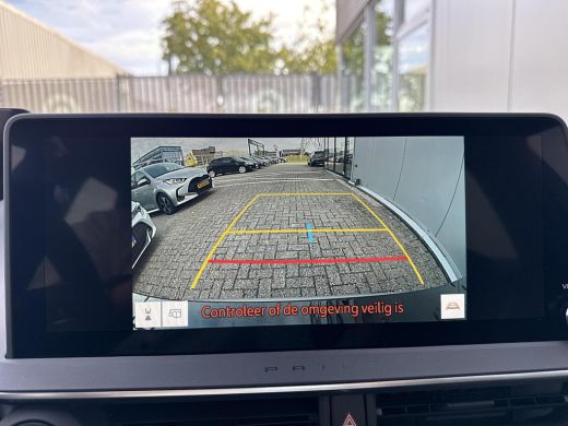 Toyota Prius 2.0 Plug-in Executive **NAVIGATIE/ STOEL EN STUURWIELVERWARMING/ DODEHOEK DETECTIE/ CAMERABEELD I... ActivLease financial lease