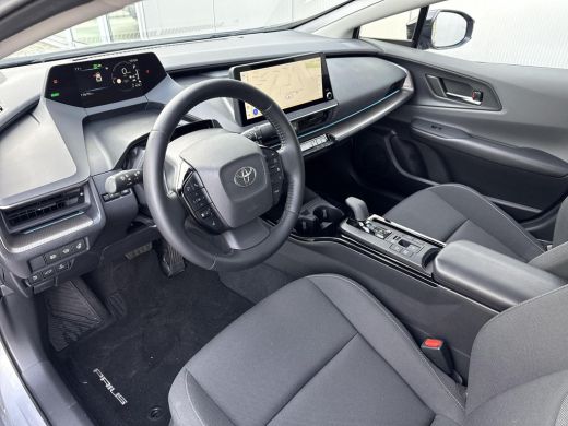 Toyota Prius 2.0 Plug-in Executive **NAVIGATIE/ STOEL EN STUURWIELVERWARMING/ DODEHOEK DETECTIE/ CAMERABEELD I... ActivLease financial lease