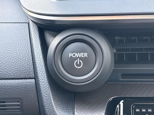 Toyota Prius 2.0 Plug-in Executive **NAVIGATIE/ STOEL EN STUURWIELVERWARMING/ DODEHOEK DETECTIE/ CAMERABEELD I... ActivLease financial lease