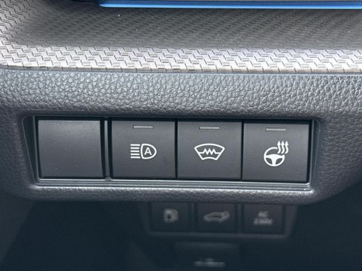Toyota Prius 2.0 Plug-in Executive **NAVIGATIE/ STOEL EN STUURWIELVERWARMING/ DODEHOEK DETECTIE/ CAMERABEELD I... ActivLease financial lease