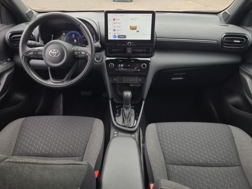 Toyota Yaris Cross 1.5 Hybrid 115 First Edition Comfort Pack | Apple CarPlay | Parkeersensoren | Blindspot | Stuurve... ActivLease financial lease