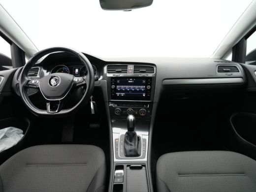 Volkswagen e-Golf E-DITION Navigatie Pdc Acc 17'' Lm Velgen 218 ActivLease financial lease