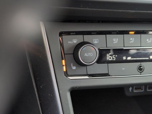 Volkswagen Polo 1.0 TSI R-Line | Pano | Virtual Cockpit | Stoelverwarming | Cruise Control ActivLease financial lease
