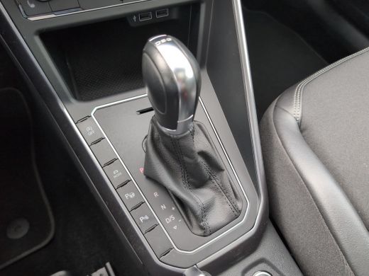 Volkswagen Polo 1.0 TSI R-Line | Pano | Virtual Cockpit | Stoelverwarming | Cruise Control ActivLease financial lease