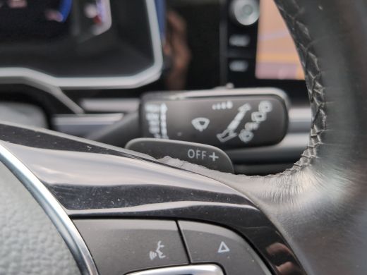 Volkswagen Polo 1.0 TSI R-Line | Pano | Virtual Cockpit | Stoelverwarming | Cruise Control ActivLease financial lease