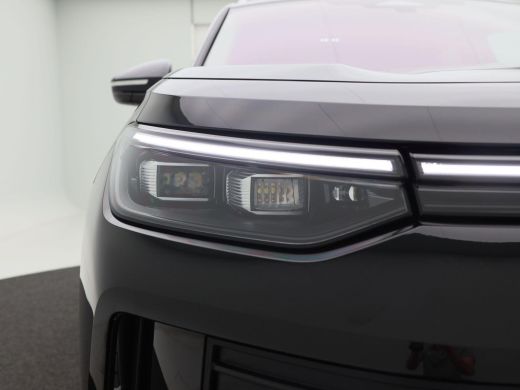 Volkswagen Tayron 1.5 eHybrid 204 Pk Automaat Life Edition | Full LED | Trekhaak | 18 Inch | Stoelverwarming | Priv... ActivLease financial lease