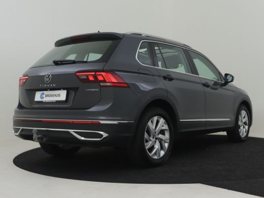 Volkswagen Tiguan 1.4 TSI eHybrid Life Business 245pk Panorama dak | Matrix koplampen | Trekhaak | Stoelverwarming ... ActivLease financial lease