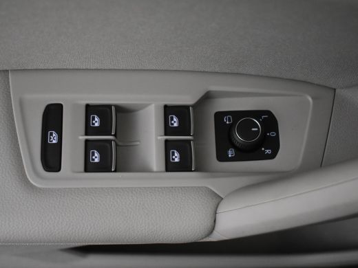 Volkswagen Tiguan 1.4 TSI eHybrid Life Business 245pk Panorama dak | Matrix koplampen | Trekhaak | Stoelverwarming ... ActivLease financial lease