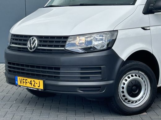 Volkswagen Transporter 2.0 TDI 102 PK / L2H1 / 1e EIG. / ALUCA INRICHTING / IMPERIAAL / TREKHAAK / AIRCO / CRUISE / BLUE... ActivLease financial lease