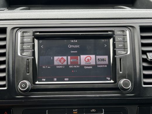Volkswagen Transporter 2.0 TDI 150 PK / L2H1 / 1e EIG. / AIRCO / NAVI / 2X SCHUIFDEUR / 3-ZITS / TREKHAAK / INRICHTING /... ActivLease financial lease