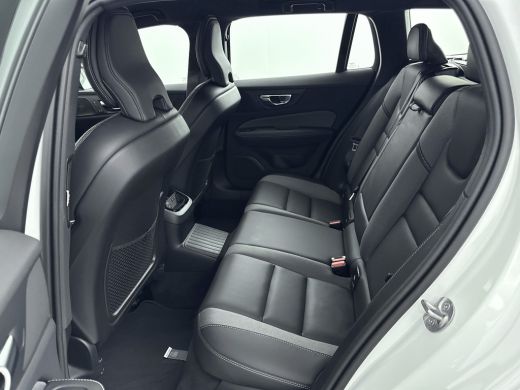 Volvo  V60 2.0 T6 Plug-in hybrid AWD Plus Dark | Trekhaak | PDC + 360 camera | Lederen bekleding | Stoel + S... ActivLease financial lease
