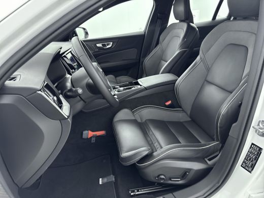 Volvo  V60 2.0 T6 Plug-in hybrid AWD Plus Dark | Trekhaak | PDC + 360 camera | Lederen bekleding | Stoel + S... ActivLease financial lease