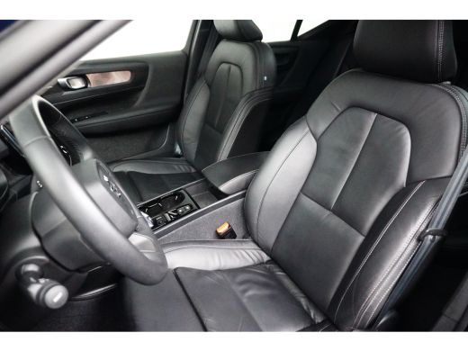 Volvo  XC40 1.5 T5 Recharge R-Design | Trekhaak | 360 Camera | Panoramadak | Harman/Kardon | Adaptive Cruise ActivLease financial lease