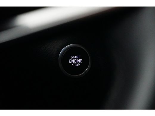 Volvo  XC40 1.5 T5 Recharge R-Design | Trekhaak | 360 Camera | Panoramadak | Harman/Kardon | Adaptive Cruise ActivLease financial lease