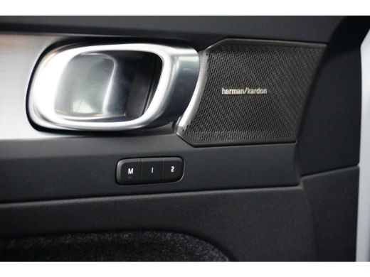 Volvo  XC40 T4 Recharge R-Design | Apple Carplay/Android Auto|telefoonintegratie premium | Audio installatie ... ActivLease financial lease