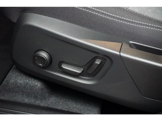 Volvo  XC40 T4 Recharge R-Design | Apple Carplay/Android Auto|telefoonintegratie premium | Audio installatie ... ActivLease financial lease