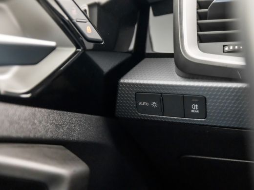 Audi A1 Sportback Sportback 25 TFSI Sport (APPLE CARPLAY, GROOT NAVI, VIRTUAL COCKPIT, LM VELGEN, PARKEERSENSOREN, ... ActivLease financial lease