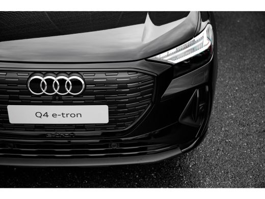 Audi Q4 e-tron S edition | Achterklep, automatisch bedienbaar | Achteruitrijcamera | Adaptive cruise control ActivLease financial lease