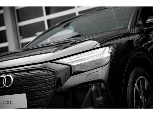 Audi Q4 e-tron S edition | Achterklep, automatisch bedienbaar | Achteruitrijcamera | Adaptive cruise control ActivLease financial lease