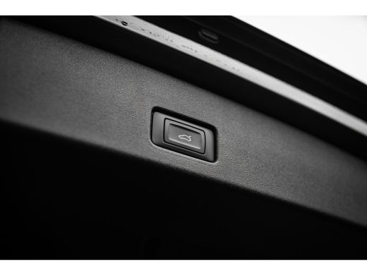 Audi Q4 e-tron S edition | Achterklep, automatisch bedienbaar | Achteruitrijcamera | Adaptive cruise control ActivLease financial lease