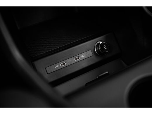 Audi Q4 e-tron S edition | Achterklep, automatisch bedienbaar | Achteruitrijcamera | Adaptive cruise control ActivLease financial lease