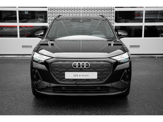 Audi Q4 e-tron S edition | Achterklep, automatisch bedienbaar | Achteruitrijcamera | Adaptive cruise control ActivLease financial lease